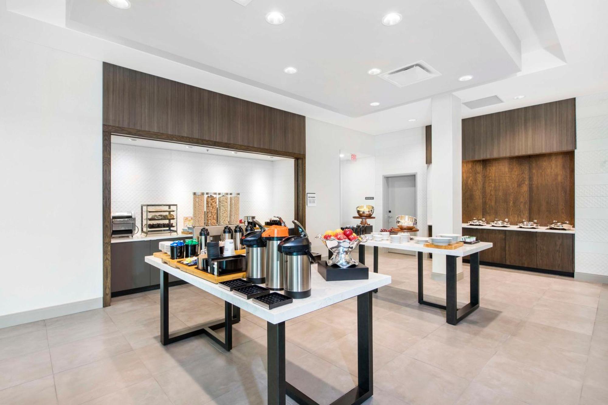 Hilton Garden Inn Harlingen Convention Center, Tx Екстериор снимка